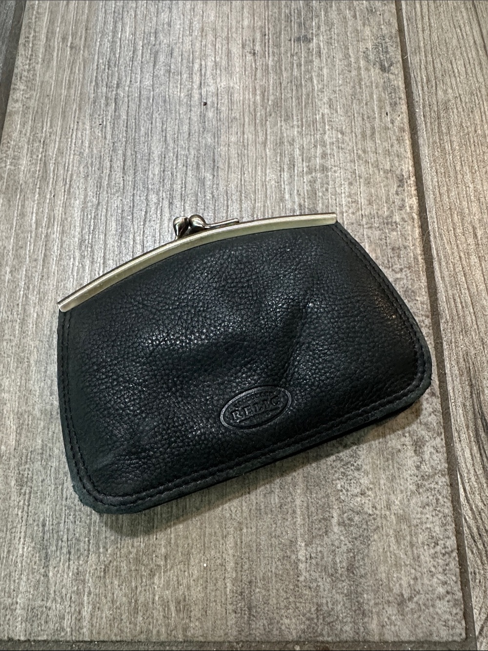 Relic Black Leather Kiss-Lock Coin Purse
